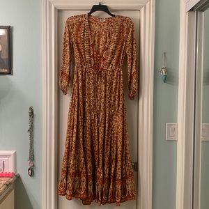 Gorgeous boho drawstring waist maxi dress.